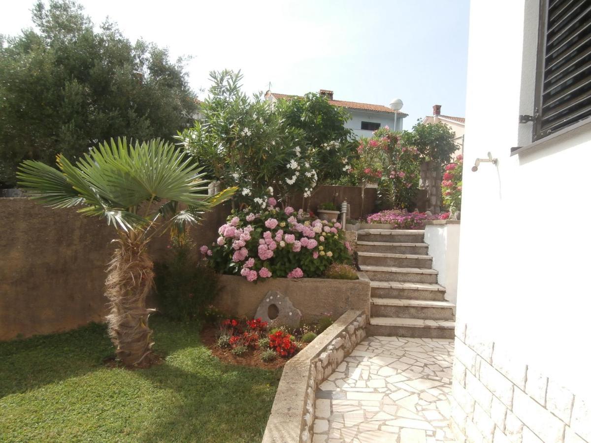 Apartments Mira Krk Krk Town Extérieur photo