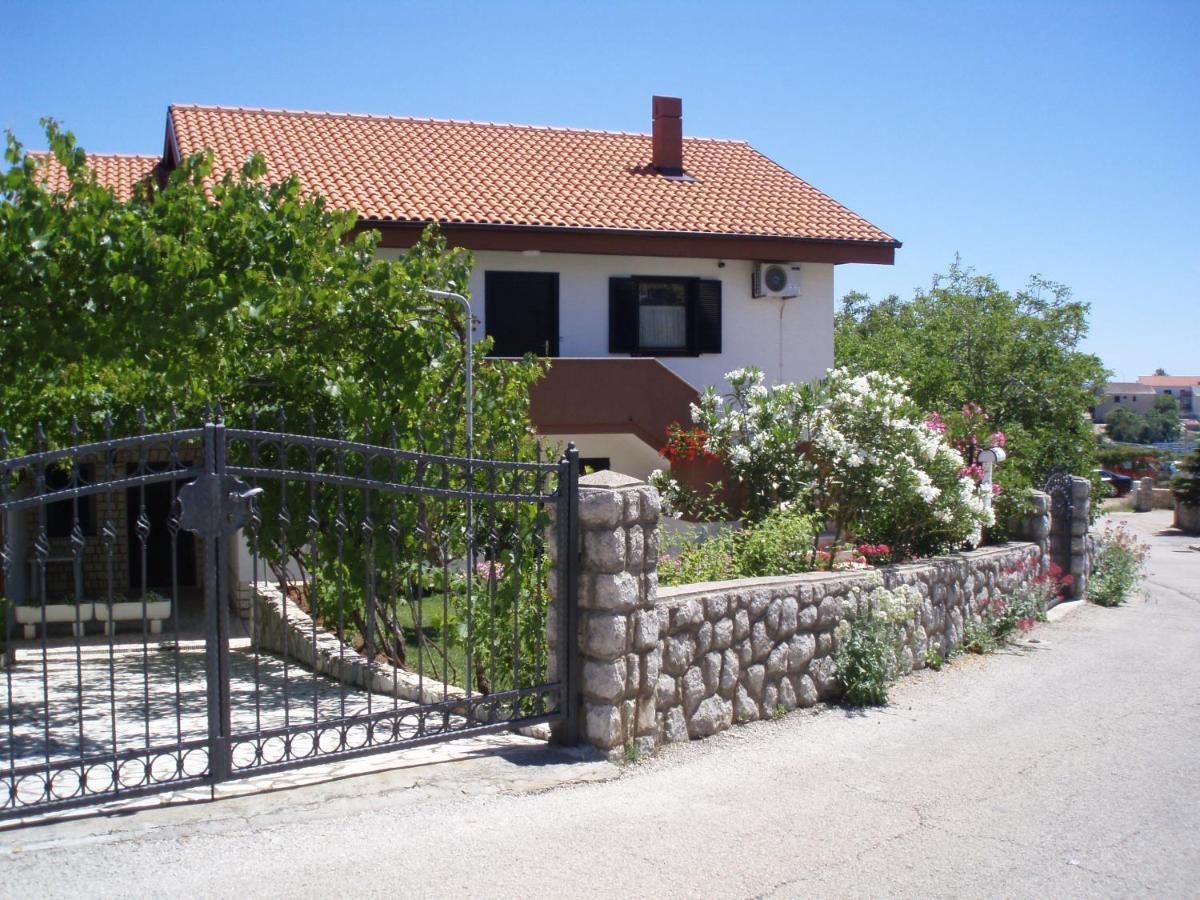 Apartments Mira Krk Krk Town Extérieur photo