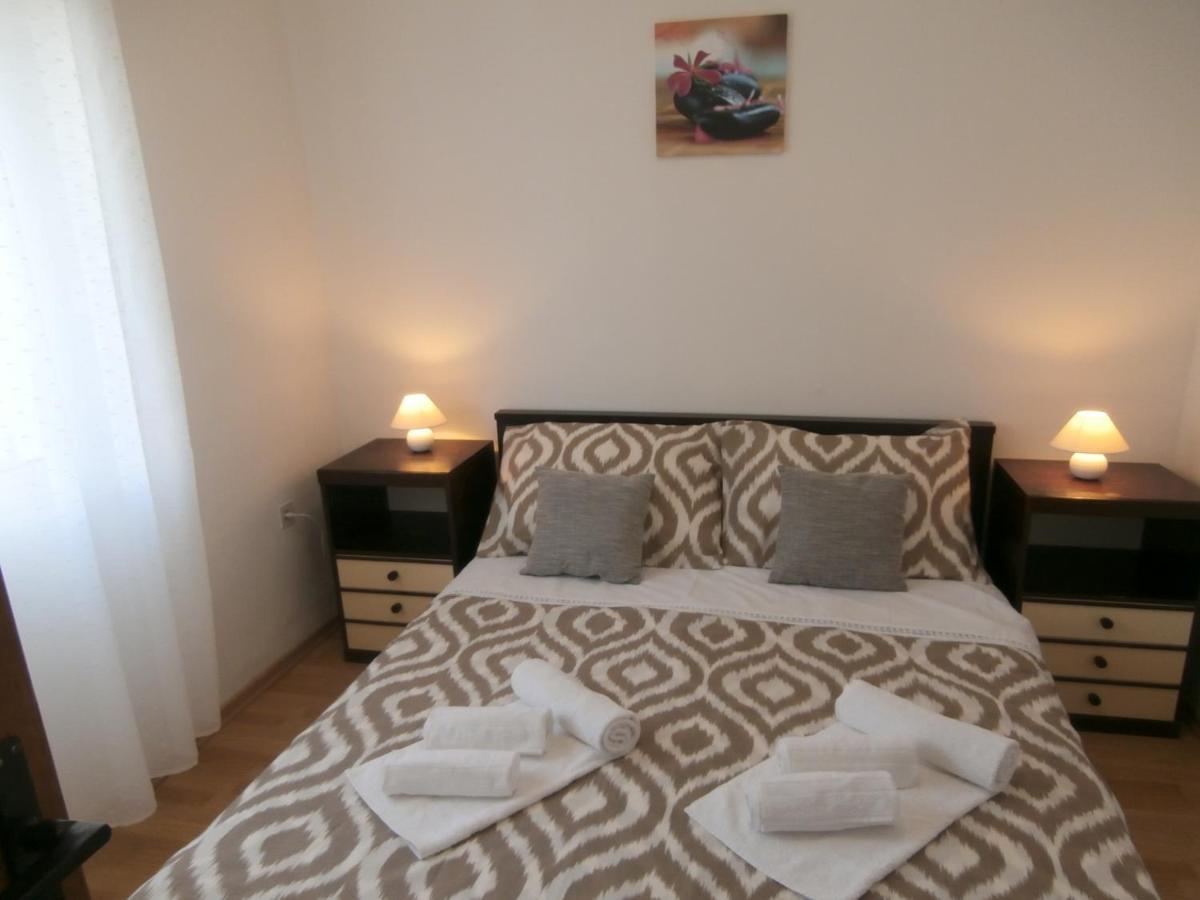 Apartments Mira Krk Krk Town Extérieur photo