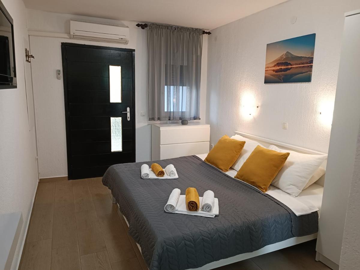 Apartments Mira Krk Krk Town Extérieur photo