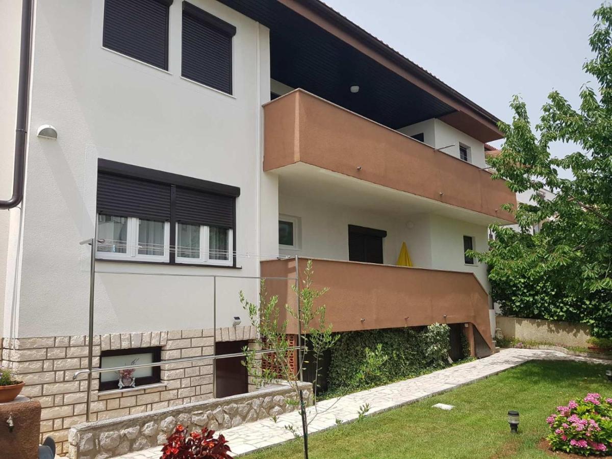 Apartments Mira Krk Krk Town Extérieur photo
